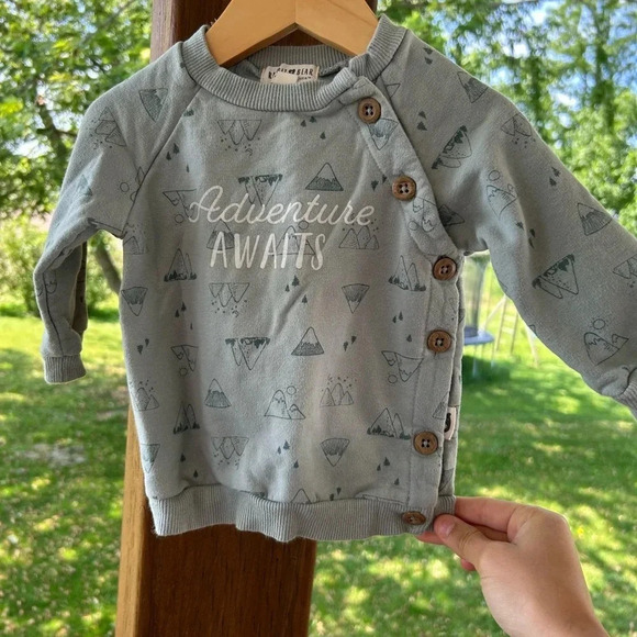 rabbit  and bear crewneck size 12 months (5 for $30) - Picture 1 of 3